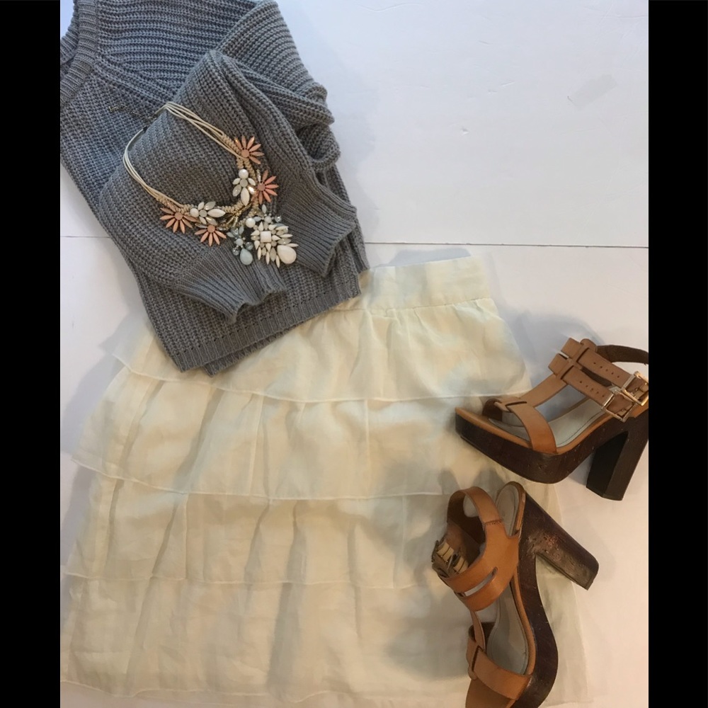 NEW LISTING NWT Piko 1988 cream ruffle skirt❤️❤️❤️